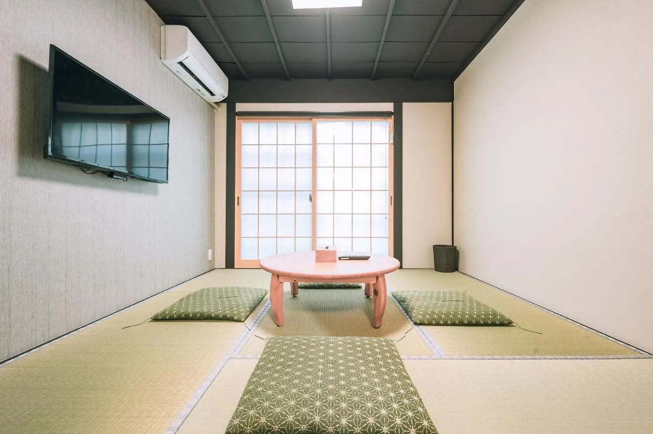 町屋 月 Machiya Tsuki Villa Kyoto 0*,  Japan